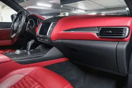 Voiture Maserati Levante (I.II) Trofeo V8 3.8 580
