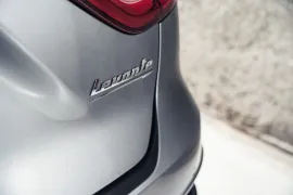 Voiture Maserati Levante (I.II) Trofeo V8 3.8 580