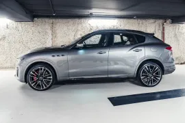 Voiture Maserati Levante (I.II) Trofeo V8 3.8 580