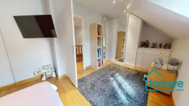 Vente Maison familiale 5 pièces avec jardin, double box - Le Chesnay-