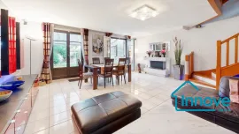 Maison familiale 5 pièces avec jardin, double box - Le Chesnay- Rocquencourt