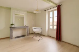 Vente Belle maison de bourg en pierre