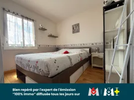 Vente MAISON - PLAIN PIED - 2 CHAMBRES - BUREAU - GARAGE - JARDIN