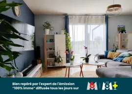 Vente MAISON - PLAIN PIED - 2 CHAMBRES - BUREAU - GARAGE - JARDIN