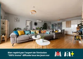 Vente MAISON - PLAIN PIED - 2 CHAMBRES - BUREAU - GARAGE - JARDIN