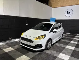Voiture Ford Fiesta ST-3