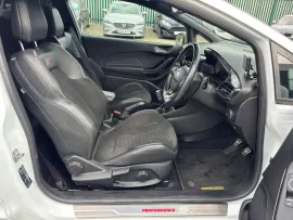 Voiture Ford Fiesta ST-3