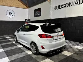 Voiture Ford Fiesta ST-3