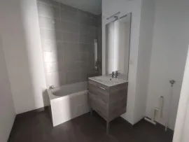 Location Appartement 2 chambres, terrasse, parking privé
