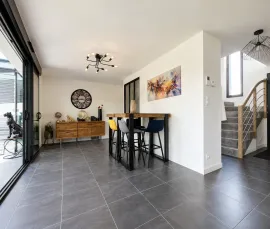 Vente Maison contemporaine à Theix