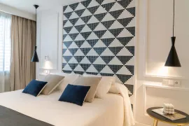 Location Calle de Orense, Madrid
