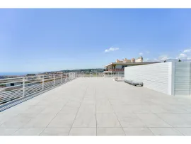 Vente Nice Cimiez - Rare - Toit-terrasse avec espace de vie de 152 m2 et ses deux immenses terrasses