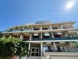 Vente Nice Mont Boron - 3 pièces refait à neuf avec Vue Mer