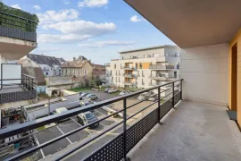 Vente T3 pièces avec balcon - ST OUEN L'AUMONE