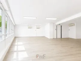 Location Place Charles de Gaulles - 126m² bureaux