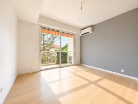 Vente Appartement  - 5 pièces  - 122.78 m²
