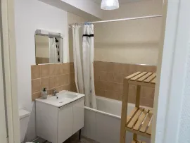 Location Beau studio meublé 25m² Lille Vauban Catho