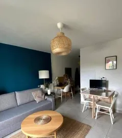 Beau studio meublé 28m² + balcon & parking Nantes