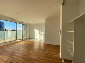 Location T2 à Arcueil baigné de lumière