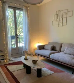 Location meublée appartement 2 pièces 37 m² Paris Paris 20e