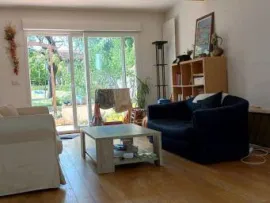 Colocation Grande chambre meublée 25m² dans maison en coloc