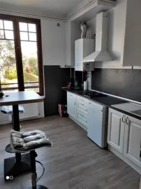 Beau F3 dans maison 65m² avec terrasse Pau