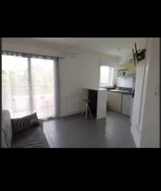 Location Studio meublé proche RER A / Ligne L