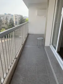 DANS UN PARC ARBORE à PROX de TOUT Lyon 7e