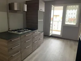 Location DANS UN PARC ARBORE à PROX de TOUT
