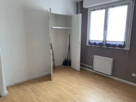 Location DANS UN PARC ARBORE à PROX de TOUT