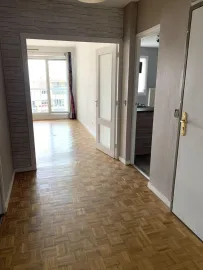 Location DANS UN PARC ARBORE à PROX de TOUT