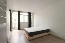 Magnifique studio avec balcon Neuilly-sur-Seine