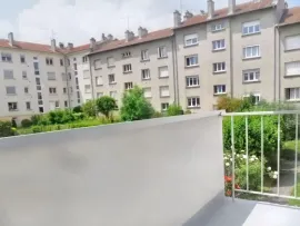 Location Appartement 3 pièces, traversant et lumineux