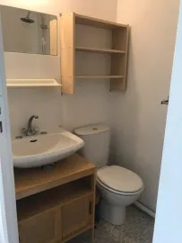 Location Beau studio 18m² rénové et meublé rés étudiante