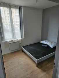 Location T2 refait à neuf à Louer