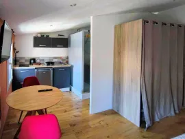 Location Studio lumineux et rénové en coeur de ville