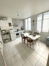 Location Grand F2 quai saint Antoine