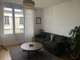 Location Beau T2 meublé 45m² lumineux et calme (balcon)
