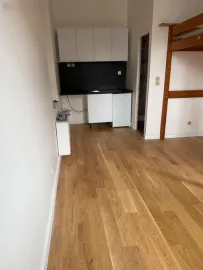 Beau studio 18m2 ensoleillé entièrement rénové Talence