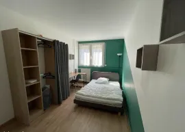 Colocation Belle chambre dispo dans coloc de filles 110m²