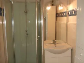 Location Grand studio 28 m2 meublé au calme