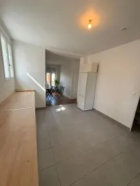 Location A 2 pas du TRAM La Briqueterie