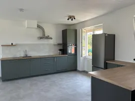 Maison refaite à neuf, 3 chambres - Heyrieux Heyrieux