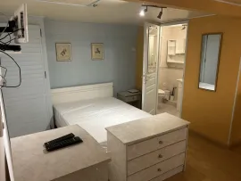 Location Studio dans la propriété proche de la frontière