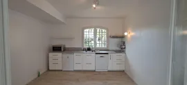 Location Studio équipé rez de jardin