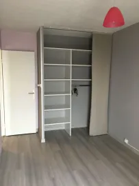 Location Appartement  lumineux avec vue sur les Pyrénées.