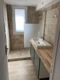 Location F4 87 m2 neuf / terrasse / 2 parking / véranda