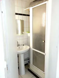 Location Béziers centre studio 1er étage
