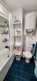 Très grand studio meublé 32m² avec parking Courbevoie