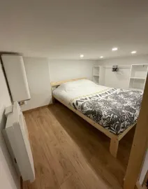 Location Beau studio meublé 17m² rénové Hôtel de Ville
